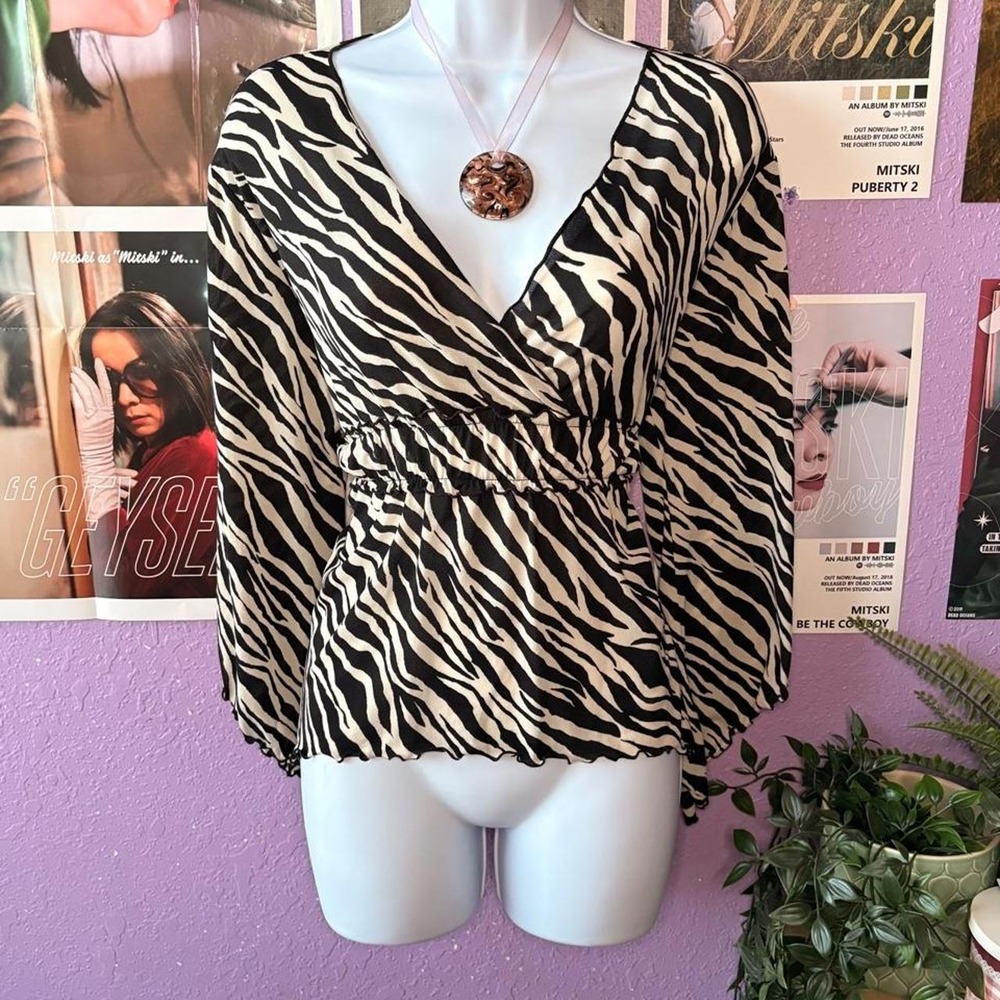 Zoey Beth Zebra Print Bell Sleeve Peplum Top Size Large